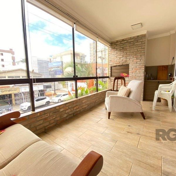 Apartamento à venda com 87m², 3 quartos, 1 suíte, 2 vagas no bairro Centro em Capão da Canoa - Foto 1