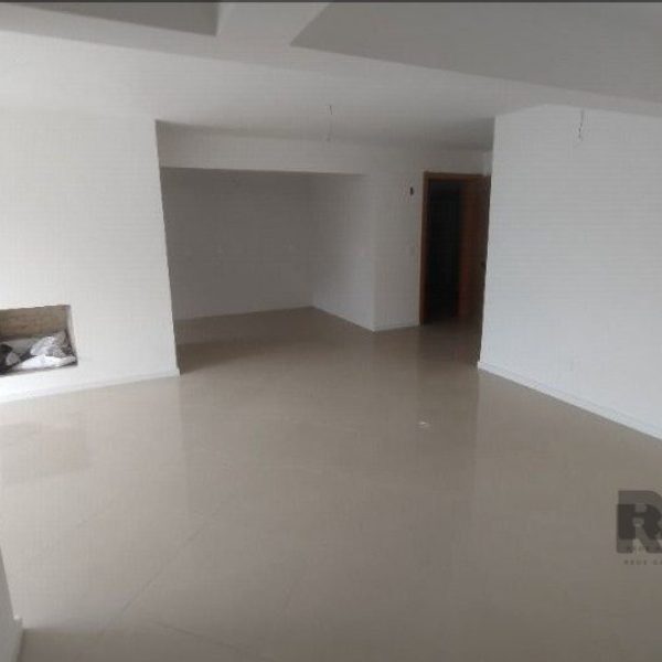 Apartamento à venda com 116m², 3 quartos, 1 suíte, 4 vagas no bairro Passo d'Areia em Porto Alegre - Foto 1