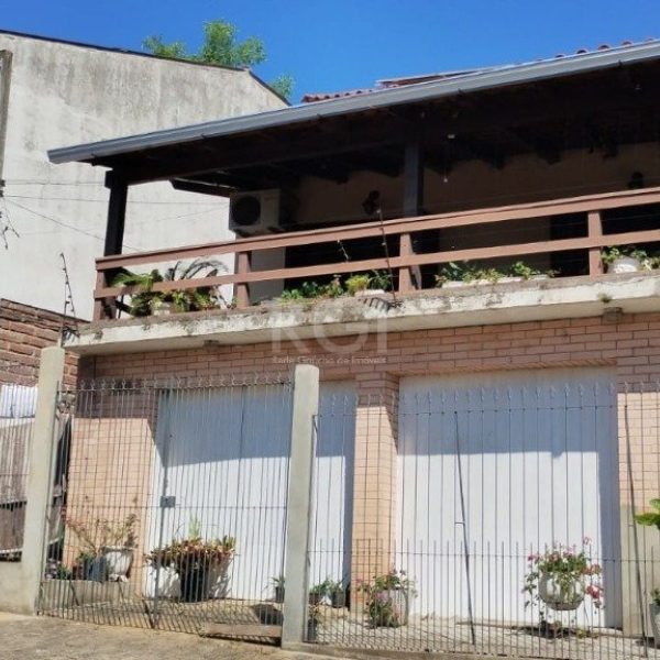 Casa à venda com 200m², 3 quartos, 1 vaga no bairro Ipanema em Porto Alegre - Foto 1