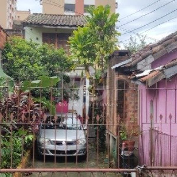 Casa à venda com 300m², 2 quartos, 2 vagas no bairro Partenon em Porto Alegre - Foto 1