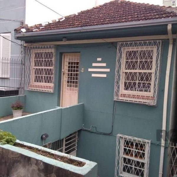 Casa à venda com 124m², 4 quartos, 1 vaga no bairro Petrópolis em Porto Alegre - Foto 1