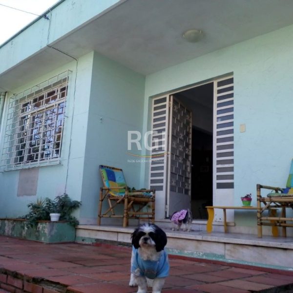 Casa à venda com 155m², 4 quartos, 1 suíte, 3 vagas no bairro Passo d'Areia em Porto Alegre - Foto 1