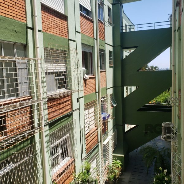 Apartamento à venda com 62m², 3 quartos, 1 vaga no bairro Cristal em Porto Alegre - Foto 1