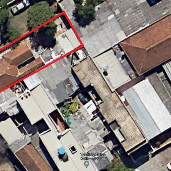 Casa à venda com 293m², 4 quartos, 1 suíte, 3 vagas no bairro Santana em Porto Alegre - Foto 1