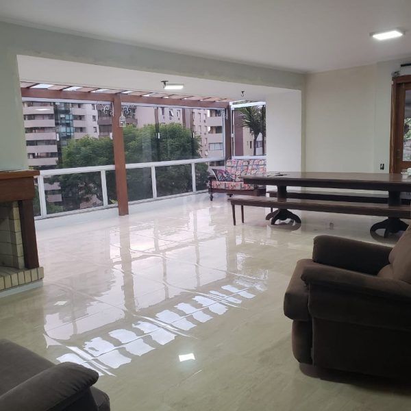 Cobertura à venda com 296m², 3 quartos, 1 suíte, 3 vagas no bairro Petrópolis em Porto Alegre - Foto 1