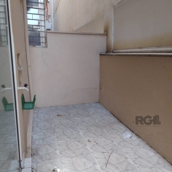 Apartamento à venda com 72m², 2 quartos no bairro Floresta em Porto Alegre - Foto 1