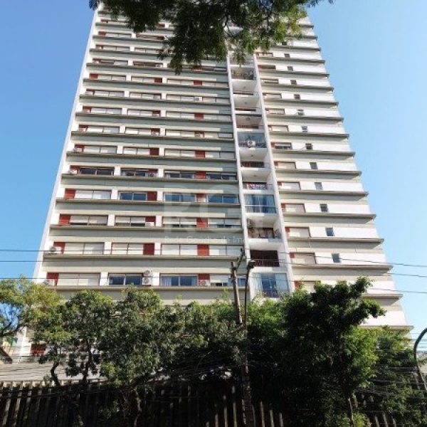 Apartamento à venda com 245m², 3 quartos, 1 suíte, 2 vagas no bairro Independência em Porto Alegre - Foto 1