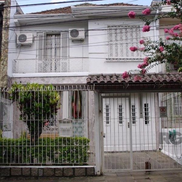 Casa à venda com 170m², 3 quartos, 2 vagas no bairro São João em Porto Alegre - Foto 1