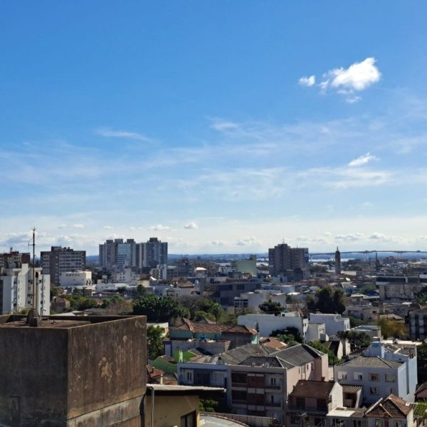 Cobertura à venda com 308m², 3 quartos, 1 suíte, 1 vaga no bairro Floresta em Porto Alegre - Foto 1