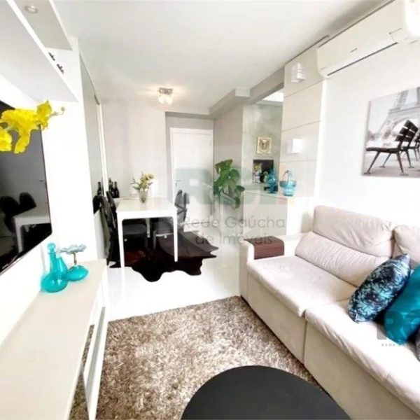 Apartamento à venda com 56m², 2 quartos, 1 suíte, 1 vaga no bairro Azenha em Porto Alegre - Foto 1