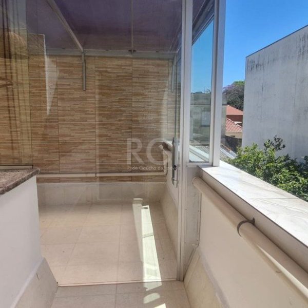 Apartamento à venda com 93m², 2 quartos, 1 suíte, 1 vaga no bairro Santo Antônio em Porto Alegre - Foto 1