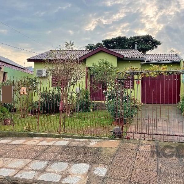 Casa à venda com 150m², 2 quartos, 2 vagas no bairro Ipanema em Porto Alegre - Foto 1