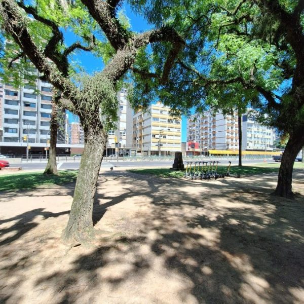 Apartamento à venda com 107m², 3 quartos, 1 vaga no bairro Cidade Baixa em Porto Alegre - Foto 1