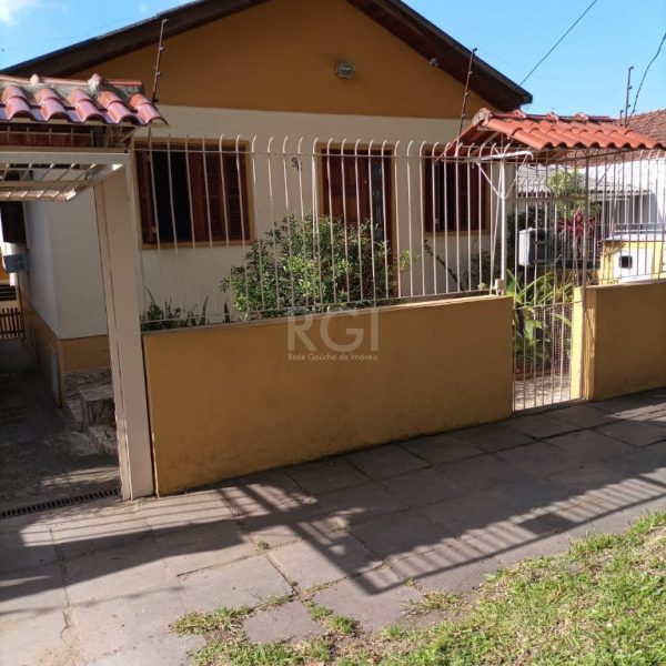 Casa à venda com 200m², 4 quartos, 2 vagas no bairro Vila Ipiranga em Porto Alegre - Foto 1