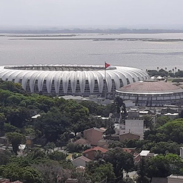 Apartamento à venda com 126m², 3 quartos, 1 suíte, 2 vagas no bairro Santa Tereza em Porto Alegre - Foto 1