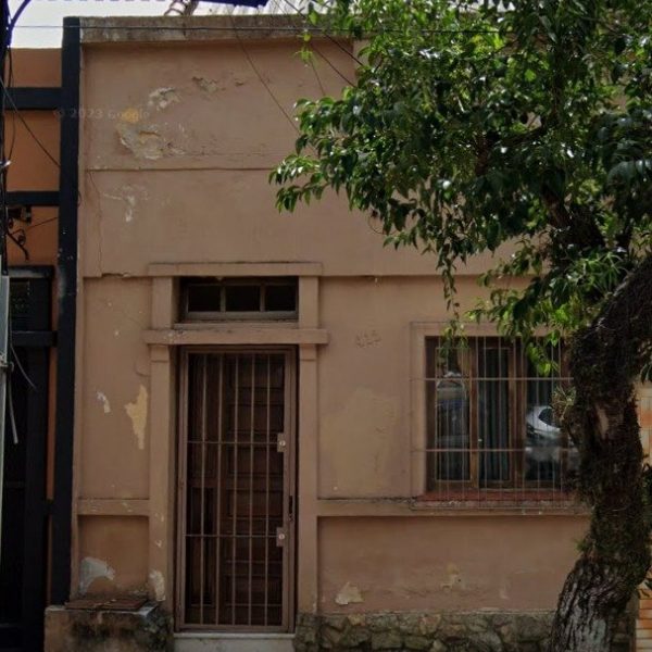 Casa à venda com 70m², 2 quartos no bairro Menino Deus em Porto Alegre - Foto 1