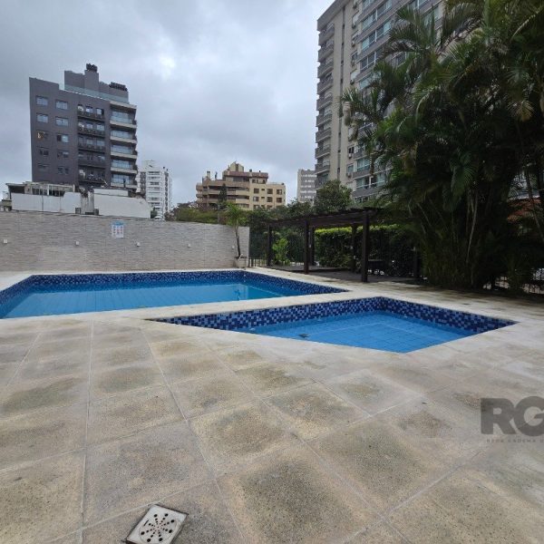 Apartamento à venda com 101m², 3 quartos, 1 suíte, 1 vaga no bairro Bela Vista em Porto Alegre - Foto 1