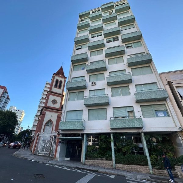 Apartamento à venda com 48m², 2 quartos, 1 vaga no bairro Centro Histórico em Porto Alegre - Foto 1