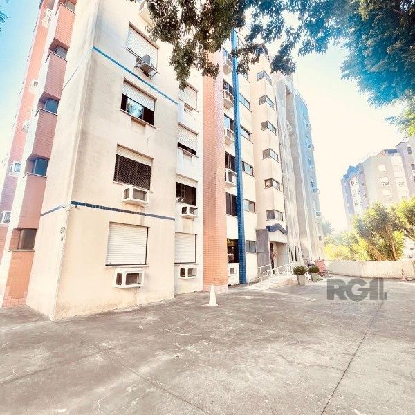 Apartamento à venda com 82m², 3 quartos, 1 suíte, 1 vaga no bairro Cristo Redentor em Porto Alegre - Foto 1