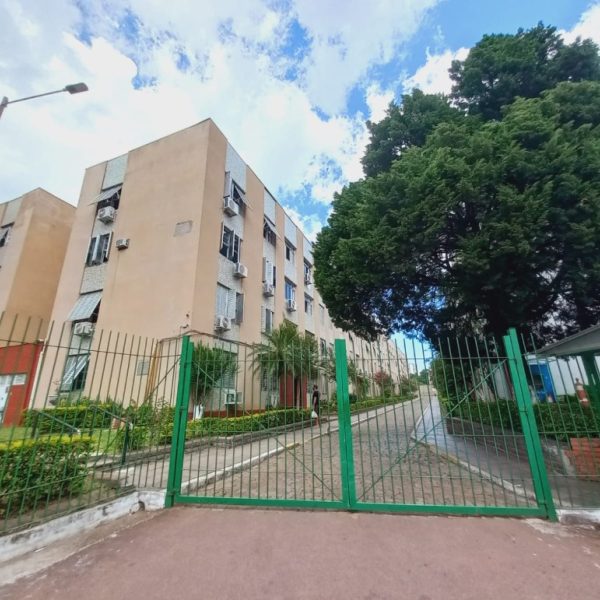 Apartamento à venda com 80m², 3 quartos no bairro Medianeira em Porto Alegre - Foto 1