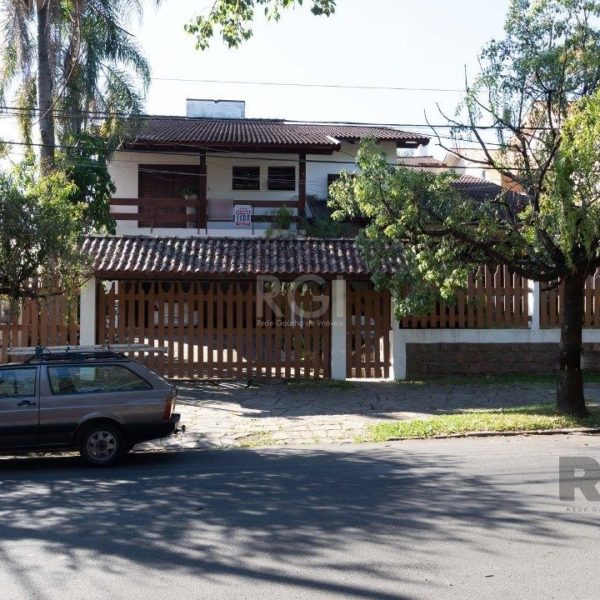 Casa à venda com 519m², 4 quartos, 2 suítes, 4 vagas no bairro Cristal em Porto Alegre - Foto 1