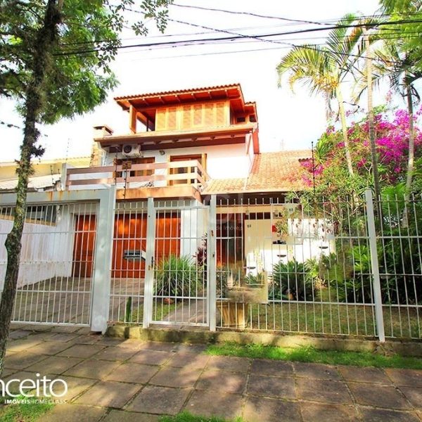 Casa à venda com 226m², 3 quartos, 3 suítes, 3 vagas no bairro Ipanema em Porto Alegre - Foto 1