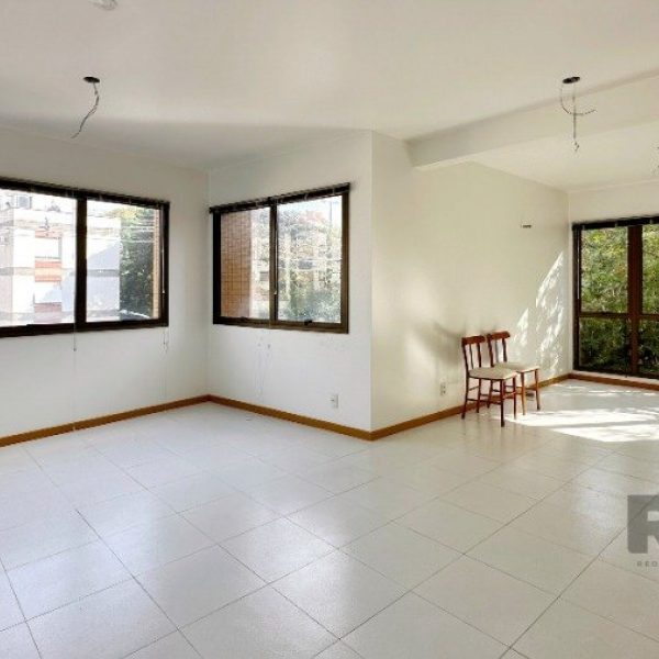 Conjunto/Sala à venda com 37m² no bairro Praia de Belas em Porto Alegre - Foto 1