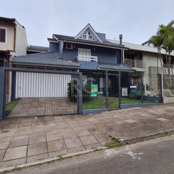 Casa à venda com 378m², 3 quartos, 1 suíte, 4 vagas no bairro Jardim Itu em Porto Alegre - Foto 1