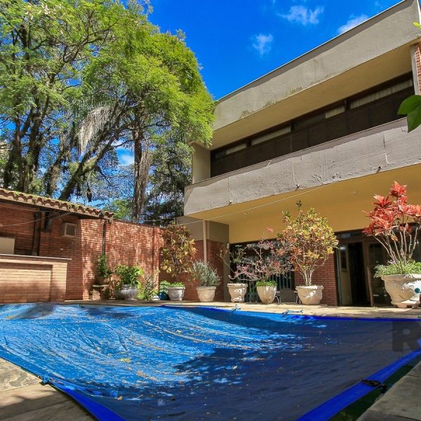 Casa à venda com 480m², 4 quartos, 4 suítes, 4 vagas no bairro Petrópolis em Porto Alegre - Foto 1