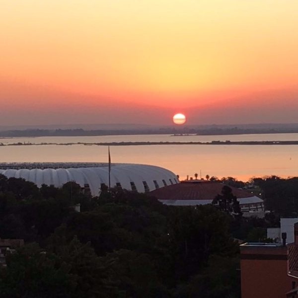 Casa Condominio à venda com 350m², 4 quartos, 1 suíte, 2 vagas no bairro Santa Tereza em Porto Alegre - Foto 1