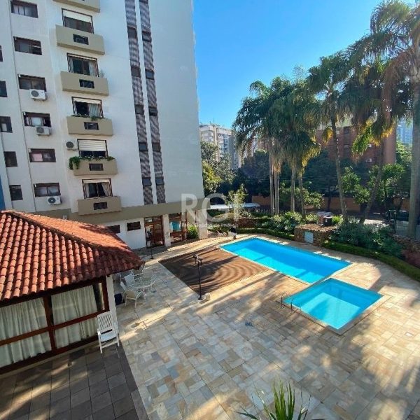 Apartamento à venda com 129m², 3 quartos, 1 suíte, 1 vaga no bairro Petrópolis em Porto Alegre - Foto 1