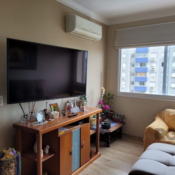 Apartamento à venda com 78m², 3 quartos, 1 suíte, 2 vagas no bairro Santana em Porto Alegre - Foto 1