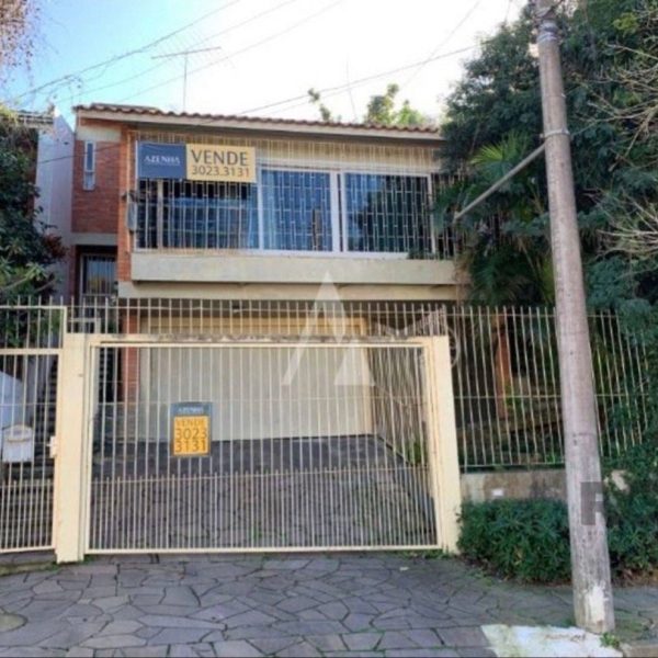 Casa à venda com 230m², 3 quartos no bairro Santo Antônio em Porto Alegre - Foto 1