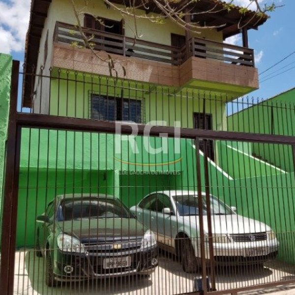 Casa à venda com 450m², 4 quartos, 1 suíte, 2 vagas no bairro Vila Ipiranga em Porto Alegre - Foto 1