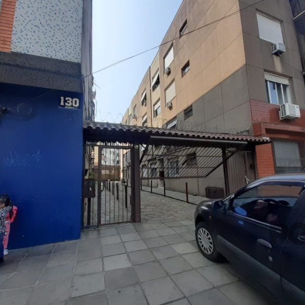 Apartamento à venda com 87m², 3 quartos no bairro Partenon em Porto Alegre - Foto 1