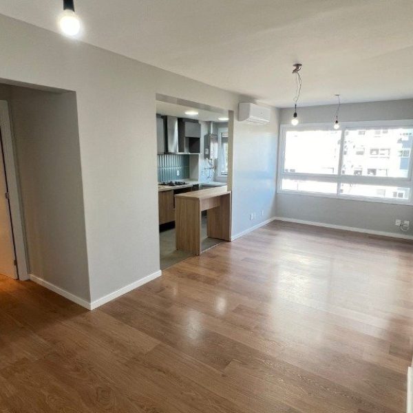 Apartamento à venda com 81m², 3 quartos, 1 suíte, 2 vagas no bairro Jardim Lindóia em Porto Alegre - Foto 1