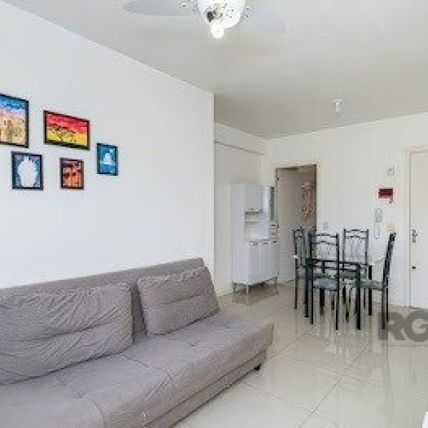 Apartamento à venda com 65m², 3 quartos, 1 suíte, 1 vaga no bairro Santo Antônio em Porto Alegre - Foto 1