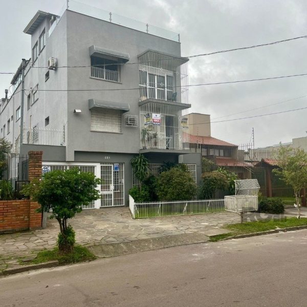 Cobertura à venda com 141m², 3 quartos, 2 vagas no bairro Cristal em Porto Alegre - Foto 1