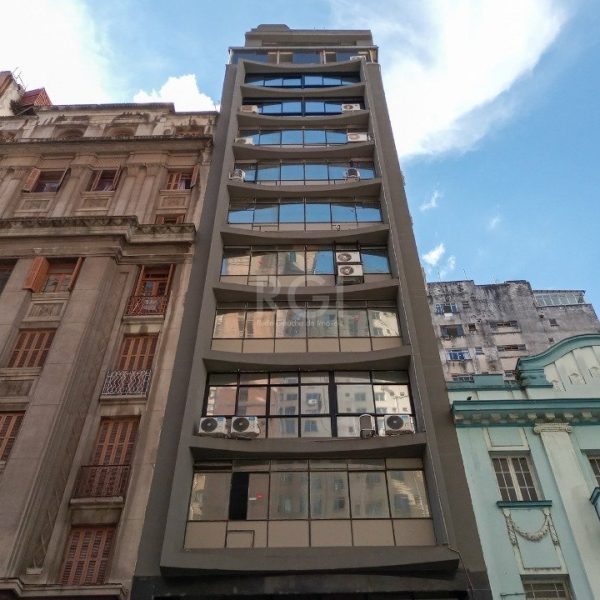 Conjunto/Sala à venda com 141m² no bairro Centro Histórico em Porto Alegre - Foto 1