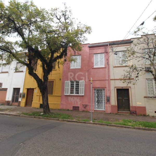 Casa à venda com 146m², 3 quartos no bairro Medianeira em Porto Alegre - Foto 1