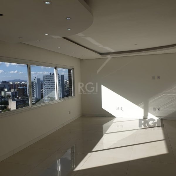 Apartamento à venda com 120m², 2 quartos, 1 suíte, 2 vagas no bairro Passo d'Areia em Porto Alegre - Foto 1