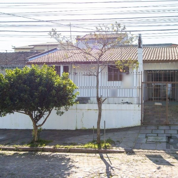 Casa à venda com 100m², 3 quartos, 1 suíte, 4 vagas no bairro Tristeza em Porto Alegre - Foto 1