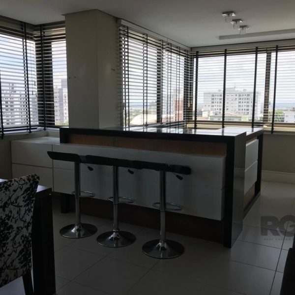 Apartamento à venda com 150m², 3 quartos, 1 suíte, 2 vagas no bairro Jardim Itu em Porto Alegre - Foto 1