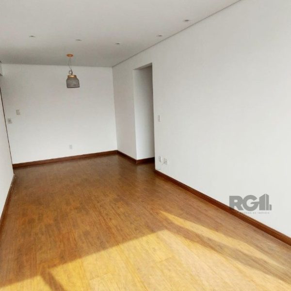 Apartamento à venda com 65m², 2 quartos, 1 suíte, 1 vaga no bairro Cidade Baixa em Porto Alegre - Foto 1