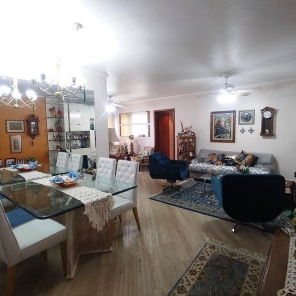 Apartamento à venda com 128m², 3 quartos, 1 suíte, 1 vaga no bairro Higienópolis em Porto Alegre - Foto 1