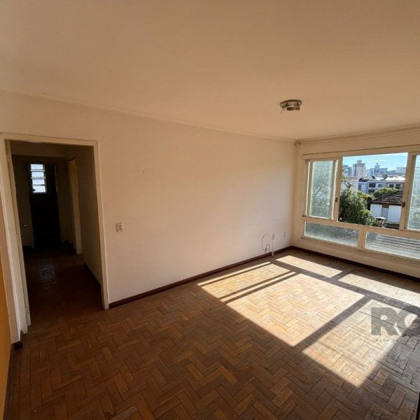 Apartamento à venda com 68m², 2 quartos no bairro Santo Antônio em Porto Alegre - Foto 1