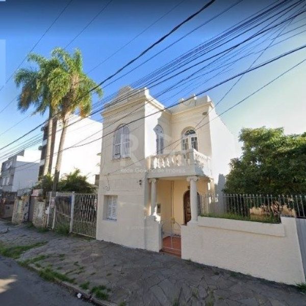 Casa à venda com 100m², 2 quartos, 4 vagas no bairro Rio Branco em Porto Alegre - Foto 1