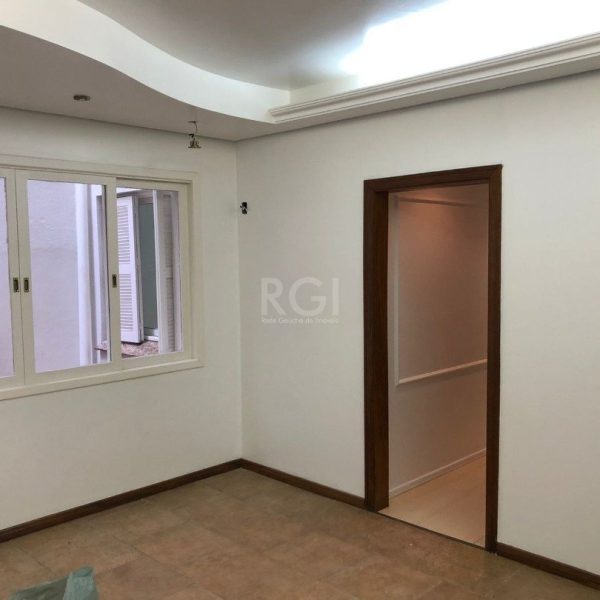 Apartamento à venda com 77m², 3 quartos no bairro Petrópolis em Porto Alegre - Foto 1