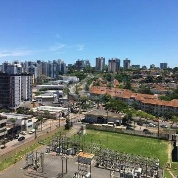 Apartamento à venda com 67m², 2 quartos, 1 suíte, 1 vaga no bairro Passo d'Areia em Porto Alegre - Foto 1