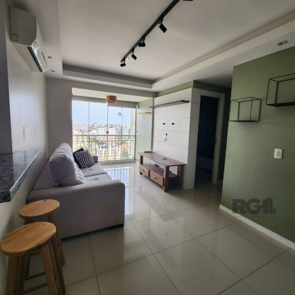 Apartamento à venda com 62m², 2 quartos, 1 suíte, 1 vaga no bairro Vila Ipiranga em Porto Alegre - Foto 1